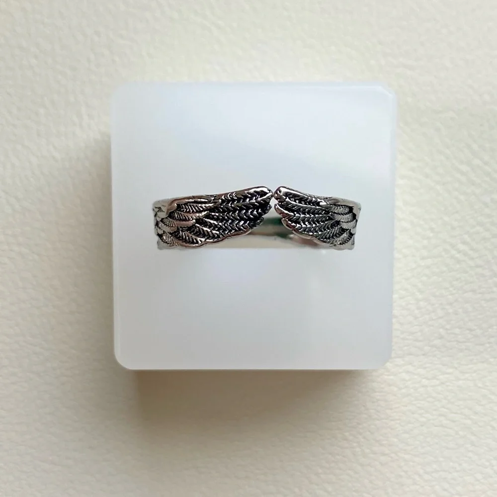Silver Wing Design Women's Ring